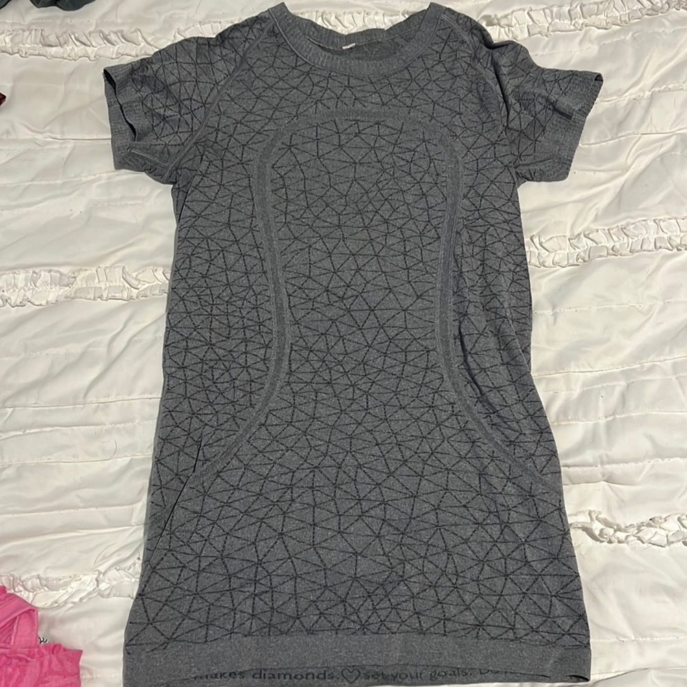 Lululemon T-shirt